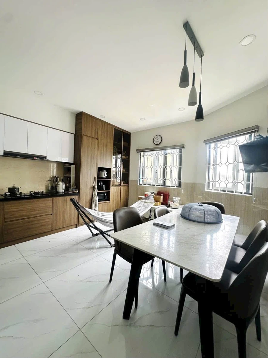 Bán nhà 4 tầng 83m2 Lạc Long Quân, Quận 11, giá 10,3 tỷ - Ảnh thu nhỏ 3