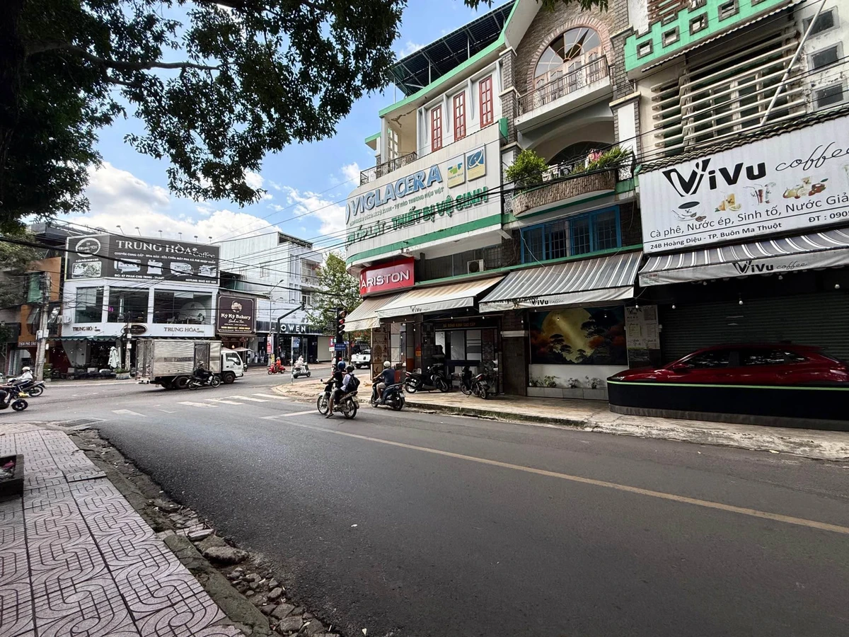 Nhà mặt tiền Hoàng Diệu 64m² trung tâm, 15,5 tỷ - Ảnh thu nhỏ 2