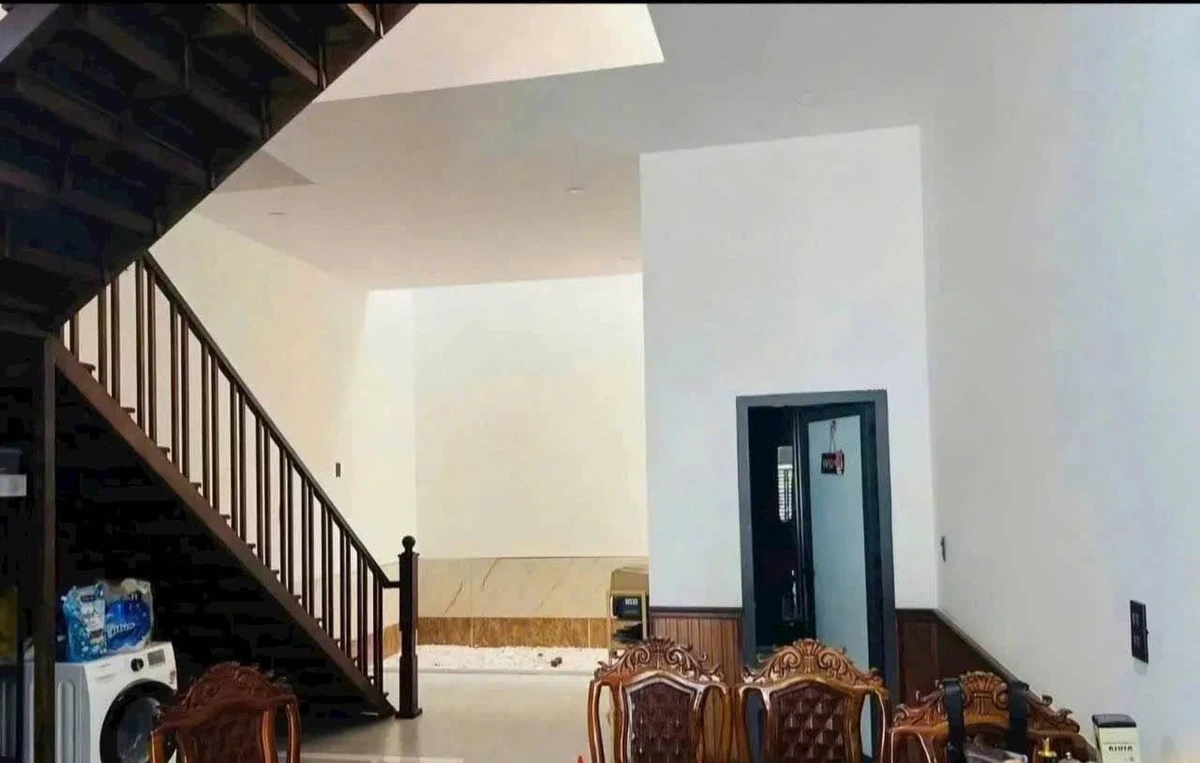 Bán nhà lầu 100m² 3 phòng ngủ Xuân An Lâm Đồng 4.2 tỷ - Ảnh thu nhỏ 5