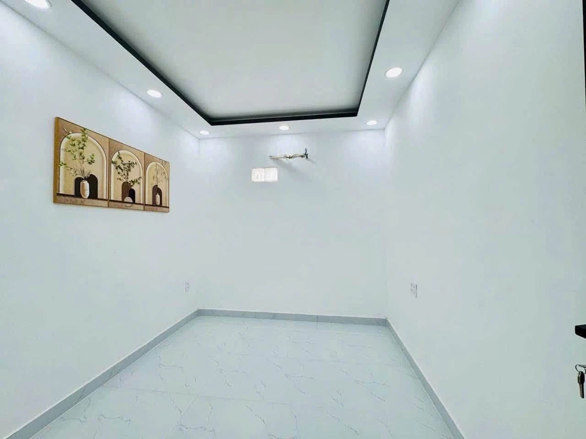 Bán nhà hẻm ô tô 30m², 5 PN 3 WC Nhà Bè - Ảnh thu nhỏ 4