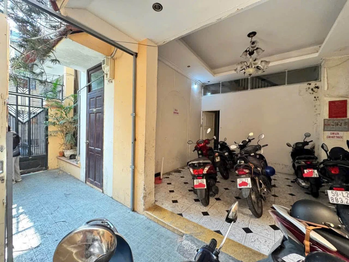 Bán nhà 300m2, 10 phòng, Nguyễn Trọng Tuyển, Phú Nhuận, 11.4 tỷ - Ảnh thu nhỏ 2