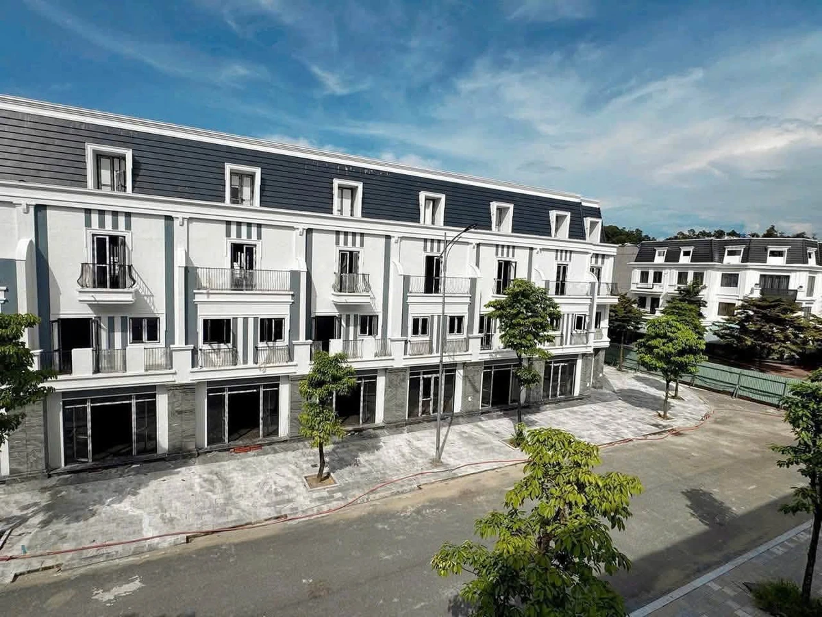 Bán nhà thô 3 tầng 120m² Bình Chánh 3,1 tỷ - Ảnh thu nhỏ 3