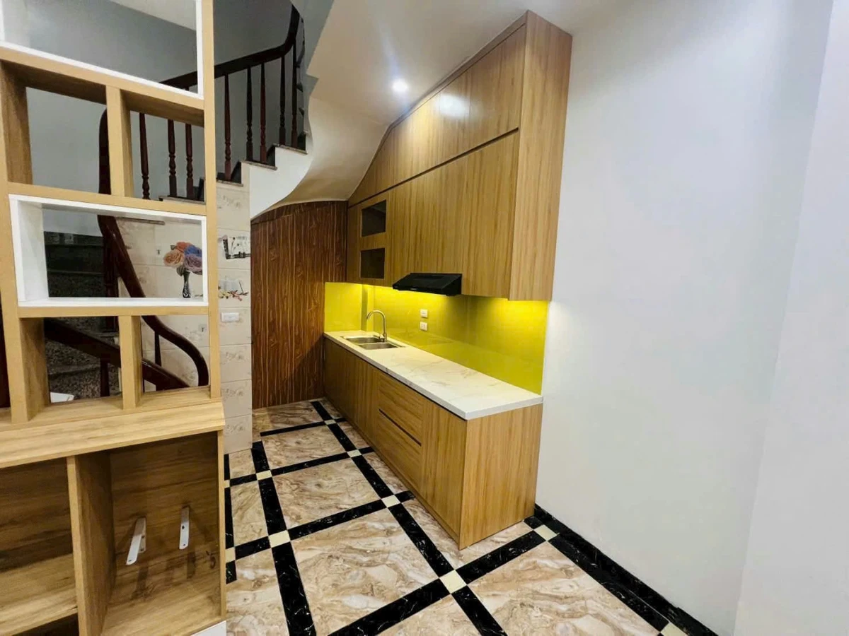 Bán nhà phố Trạm 40m2 x 5 tầng gần Aeon Long Biên, giá khoảng 7 tỷ - Ảnh thu nhỏ 2