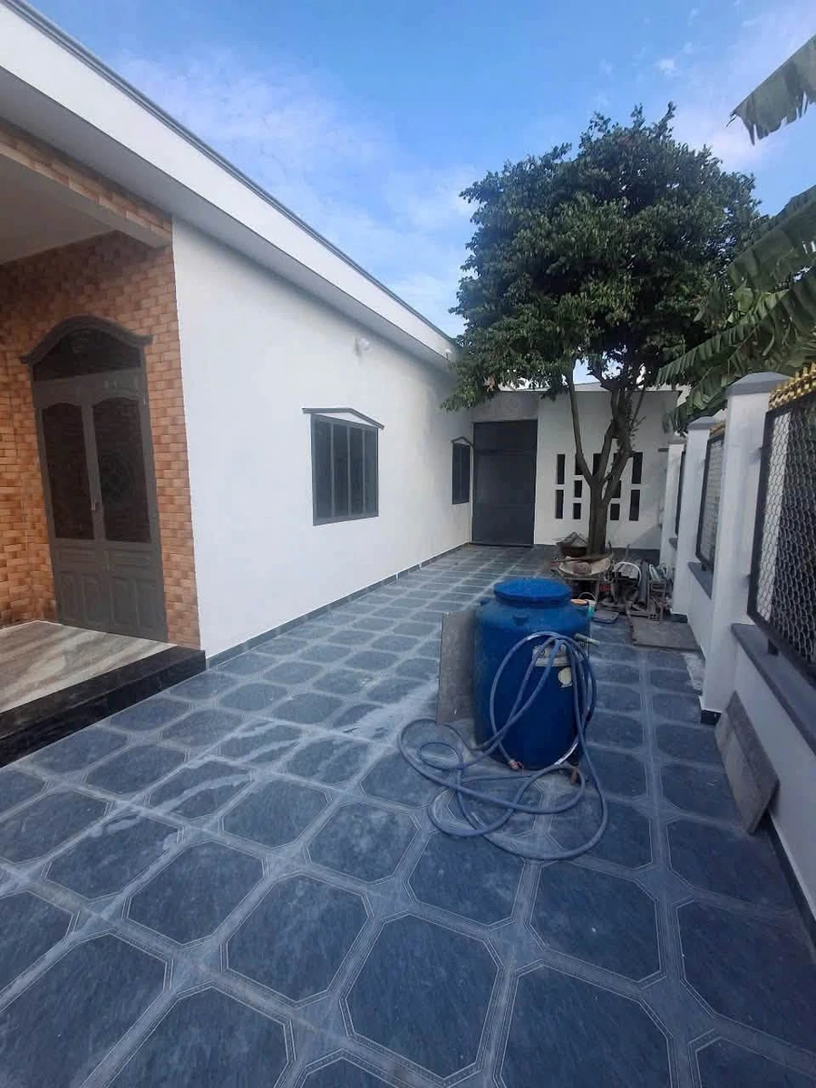 Bán nhà sổ riêng 222,6m2, 3PN 2WC, gần chợ Tân Ba, Thái Hòa, Tân Khánh - Ảnh thu nhỏ 3