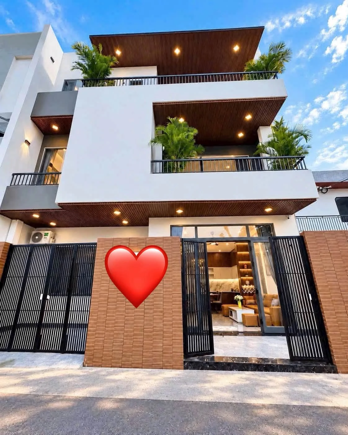 Bán villa 4 phòng 87m² gần Bến xe Đà Nẵng, giá 5 tỷ - Ảnh 1