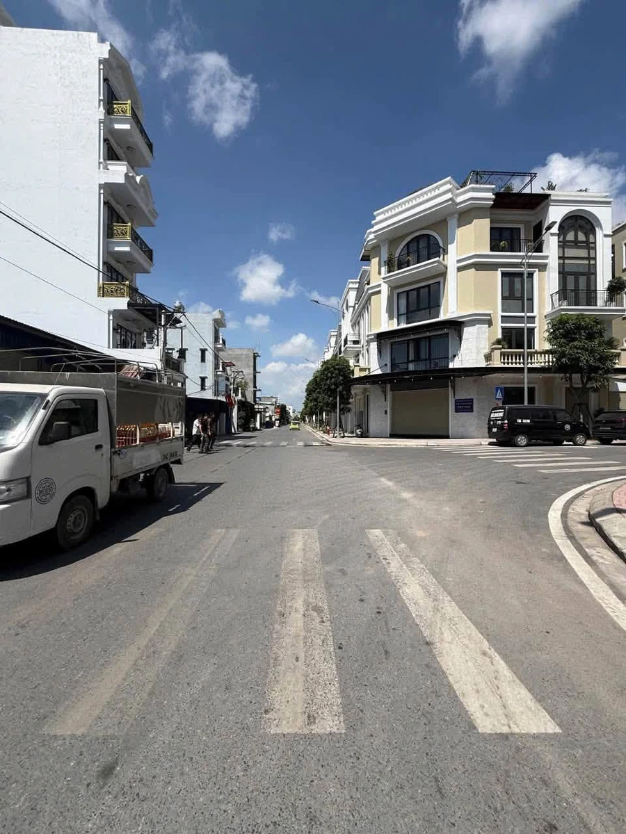 Bán nhà mặt đường 4 tầng 67.5m² Golden Point Nhà Bè - Ảnh thu nhỏ 2
