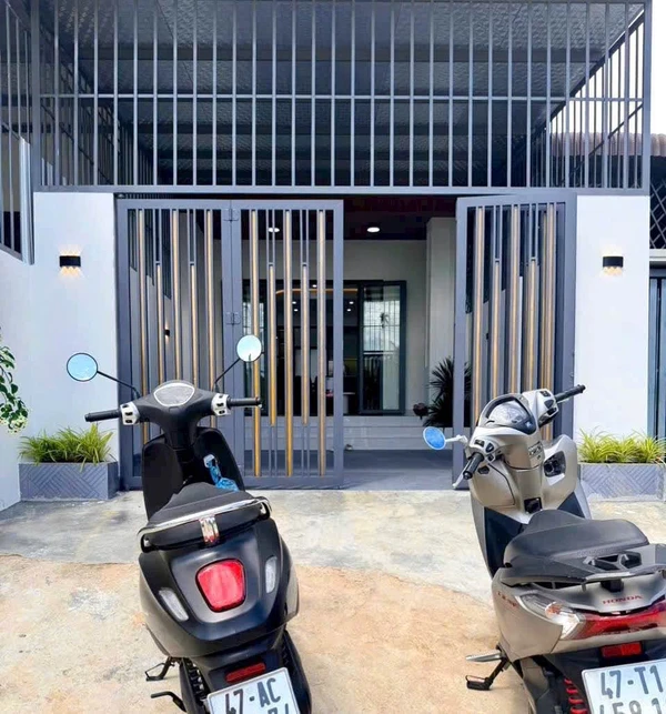 Bán nhà phố 5x22 full nội thất 3PN 2WC gần Đại học Tây Nguyên, Buôn Ma Thuột