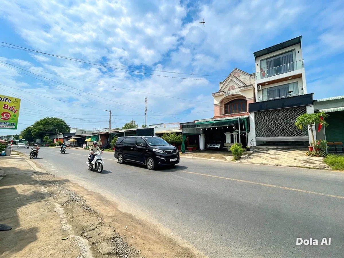 Bán nhà mặt tiền kinh doanh đường Hùng Vương, Gò Dầu, Tây Ninh 134m2 giá 3,3 tỷ - Ảnh thu nhỏ 2