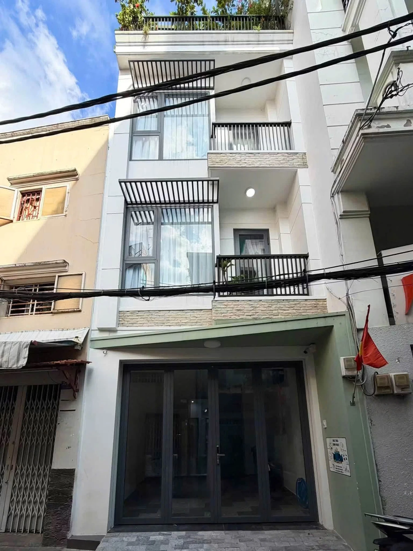 Bán nhà 4 tầng 4PN 60m2 Huỳnh Văn Bánh Phú Nhuận 15.5 tỷ - Ảnh 1