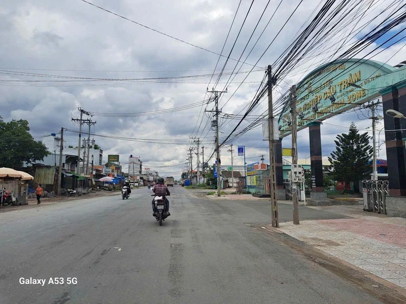 Bán xưởng mặt tiền 890m² TL826, Tây Ninh 17 tỷ