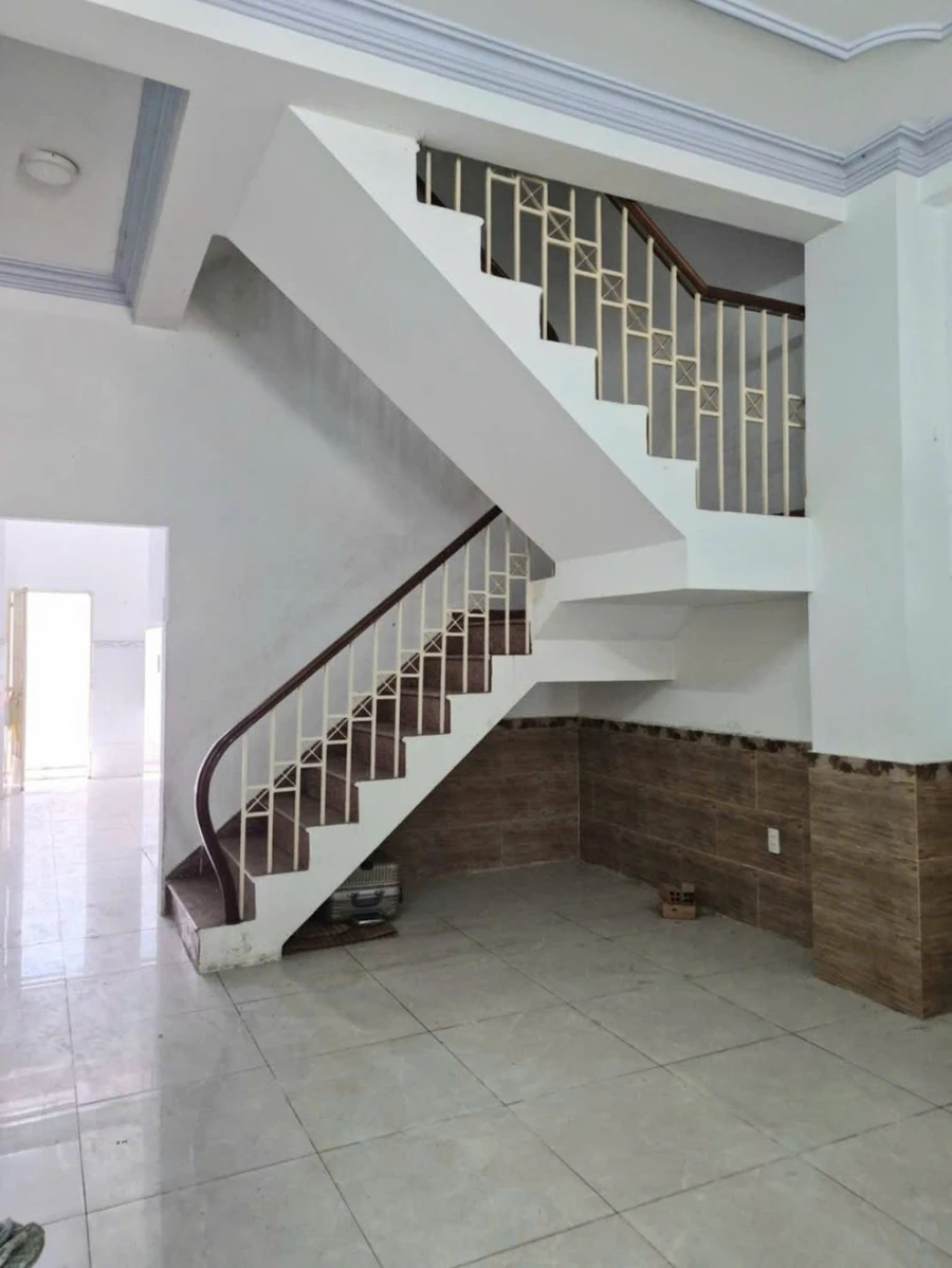 Bán nhà 4 tầng 80m² đường số 9 Gò Vấp 9.6 tỷ - Ảnh thu nhỏ 2