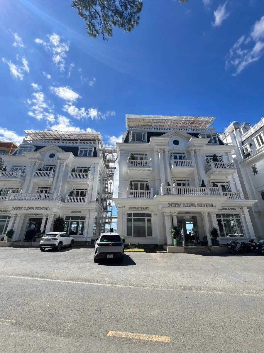 Bán khách sạn 3 sao 883m² mặt tiền Đống Đa, Đà Lạt, 320 tỷ - Ảnh 1