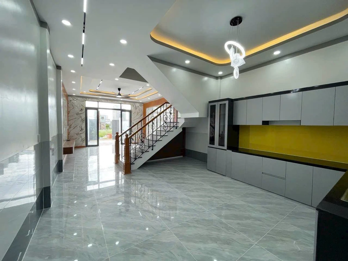 Bán nhà 1 trệt 1 lầu mới xây 155m2, 4PN, Đức Hòa Hạ, Đức Hòa, Long An - 3,05 tỷ - Ảnh thu nhỏ 5