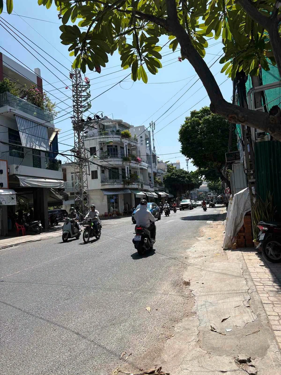 Cho thuê nhà 2 tầng 250m2 mặt tiền Cao Bá Quát, Nha Trang 65tr/tháng - Ảnh thu nhỏ 2