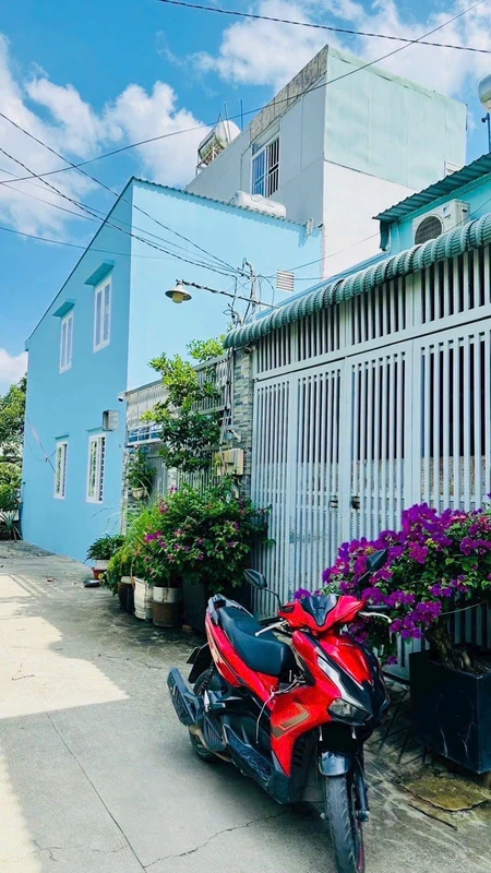 Bán nhà 2 tầng 3PN 50m² 2,55 tỷ Quận 9