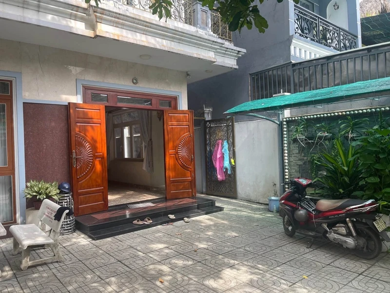 Bán biệt thự 255m2 sân vườn gần Lê Văn Việt, Hiệp Phú, Thủ Đức, giá 37 tỷ