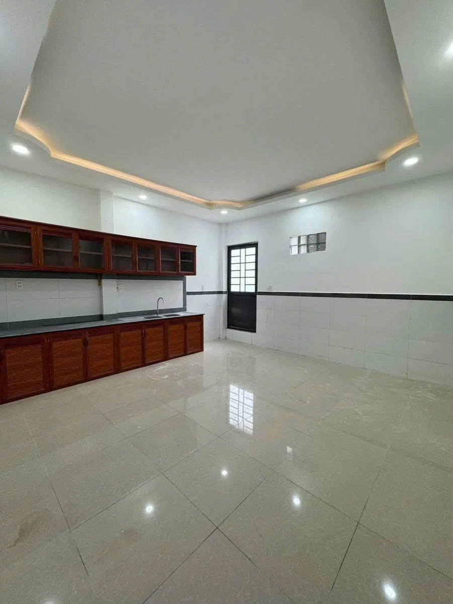 Cho thuê nhà mặt tiền 100m² Phạm Hùng, Rạch Giá, 6 triệu/tháng - Ảnh thu nhỏ 3