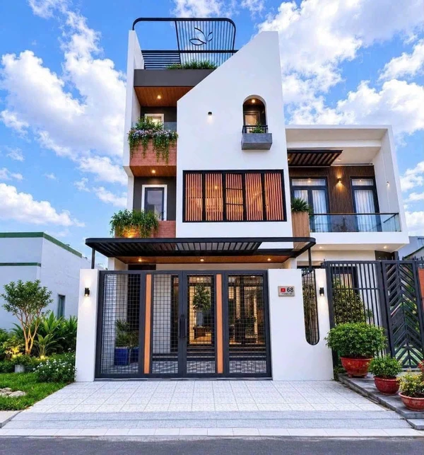 Bán nhà 2 tầng mặt tiền 4PN Chế Lan Viên Rạch Giá 3.49 tỷ