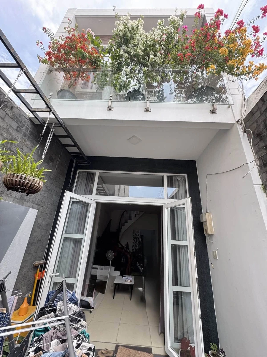 Bán nhà 2 tầng 67m2 3 phòng ngủ Hiệp Phú 4 tỷ 9 - Ảnh thu nhỏ 2