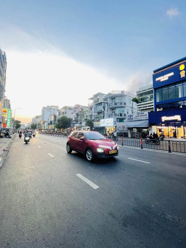 Bán nhà 4 tầng 83m2 9 phòng CHDV đường Bạch Đằng, Bình Thạnh giá 10 tỷ