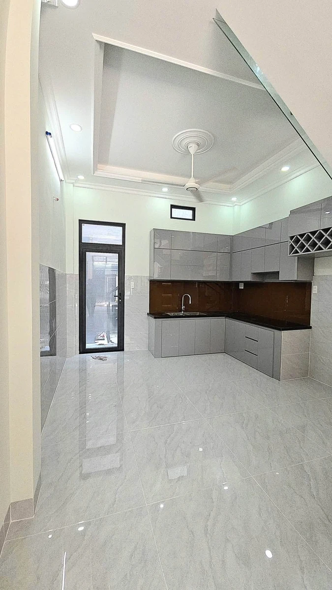 Bán nhà phố 55m2, 4 PN 3 WC, Long Trường - Ảnh thu nhỏ 2
