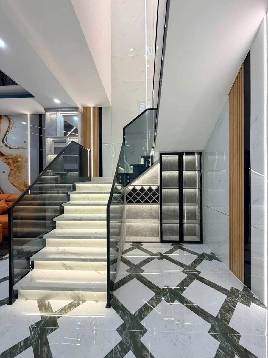 Bán nhà mặt tiền đường Kha Vạn Cân, Rạch Giá, 63m2, 1 trệt 1 lầu, 2PN, giá 2,15 tỷ - Ảnh thu nhỏ 4