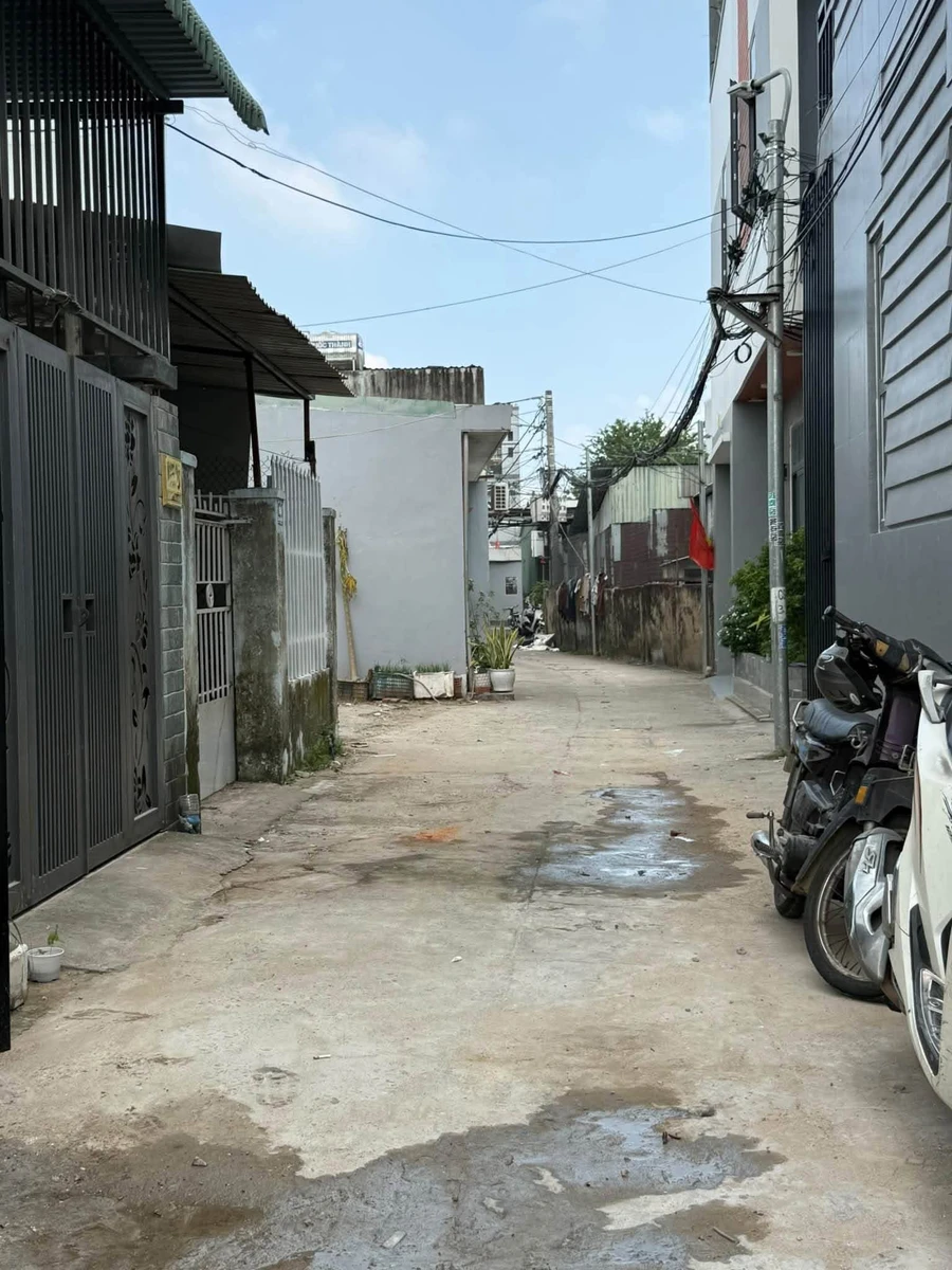 Bán nhà 2 tầng 3PN 87,6m2 Tôn Đản Quận 1 - Ảnh 1