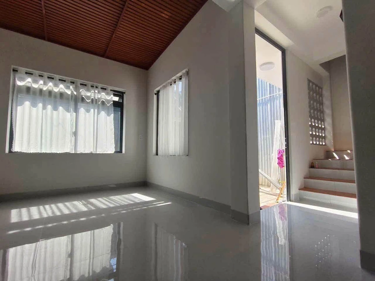 Bán nhà hẻm 2 tầng 3PN 76m2 gần Vincom Quảng Ngãi - Ảnh thu nhỏ 2