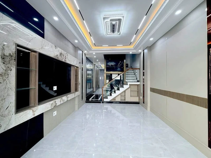 Bán nhà 5 tầng 60m2 thang máy Ngô Gia Tự Hải Phòng