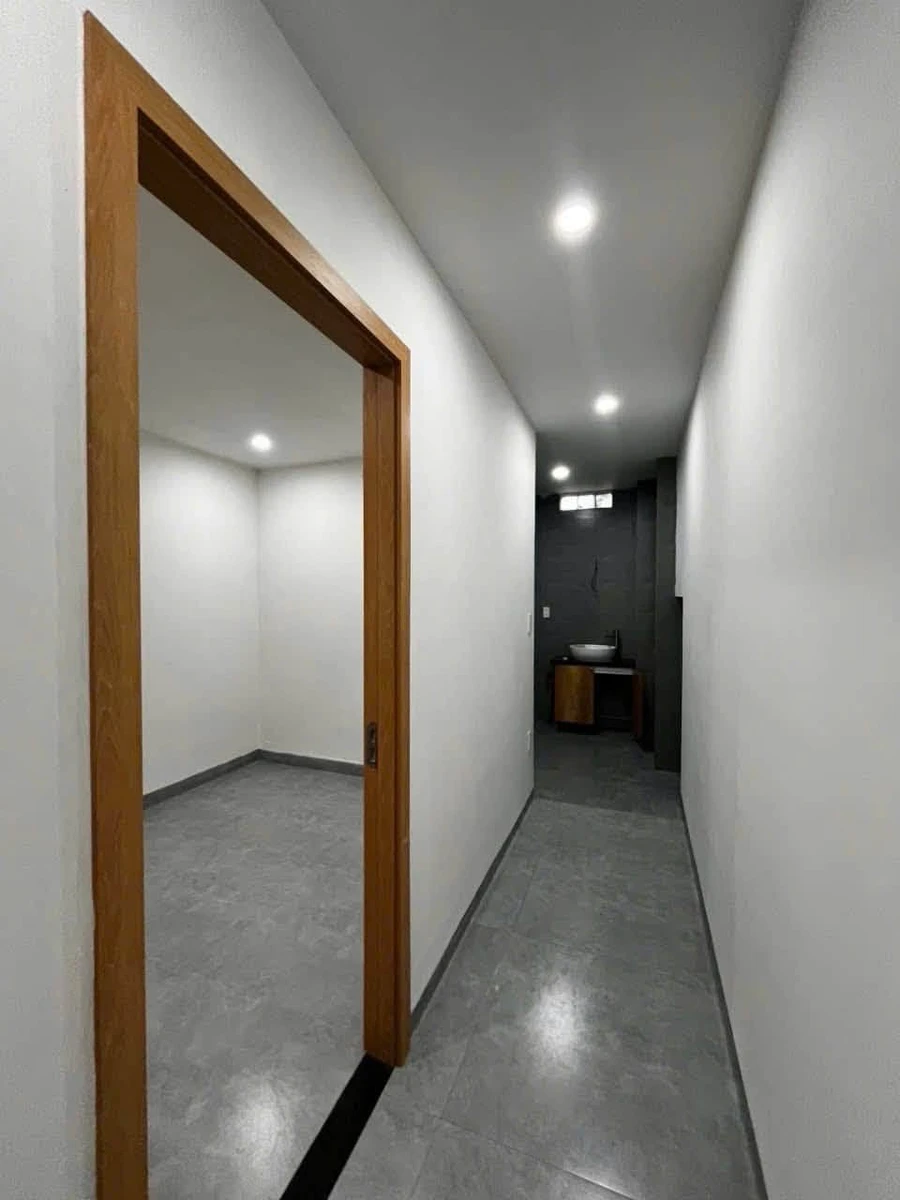 Bán nhà 2 tầng 60m² gần biển Mỹ Khê, Đà Nẵng, 2PN full nội thất - Ảnh thu nhỏ 5