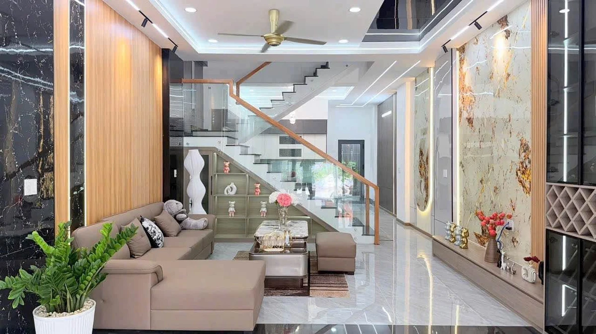 Bán nhà 1 trệt 2 lầu 82m2 Biên Hoà 4 tỷ 950 triệu - Ảnh thu nhỏ 3