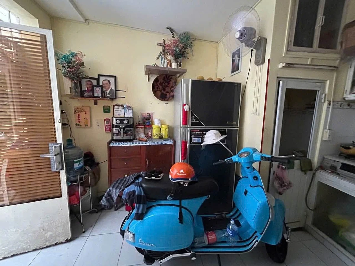 Cho thuê nhà 2 lầu Duy Tân, Phú Nhuận, 13,5m², 6,5tr/tháng - Ảnh 1