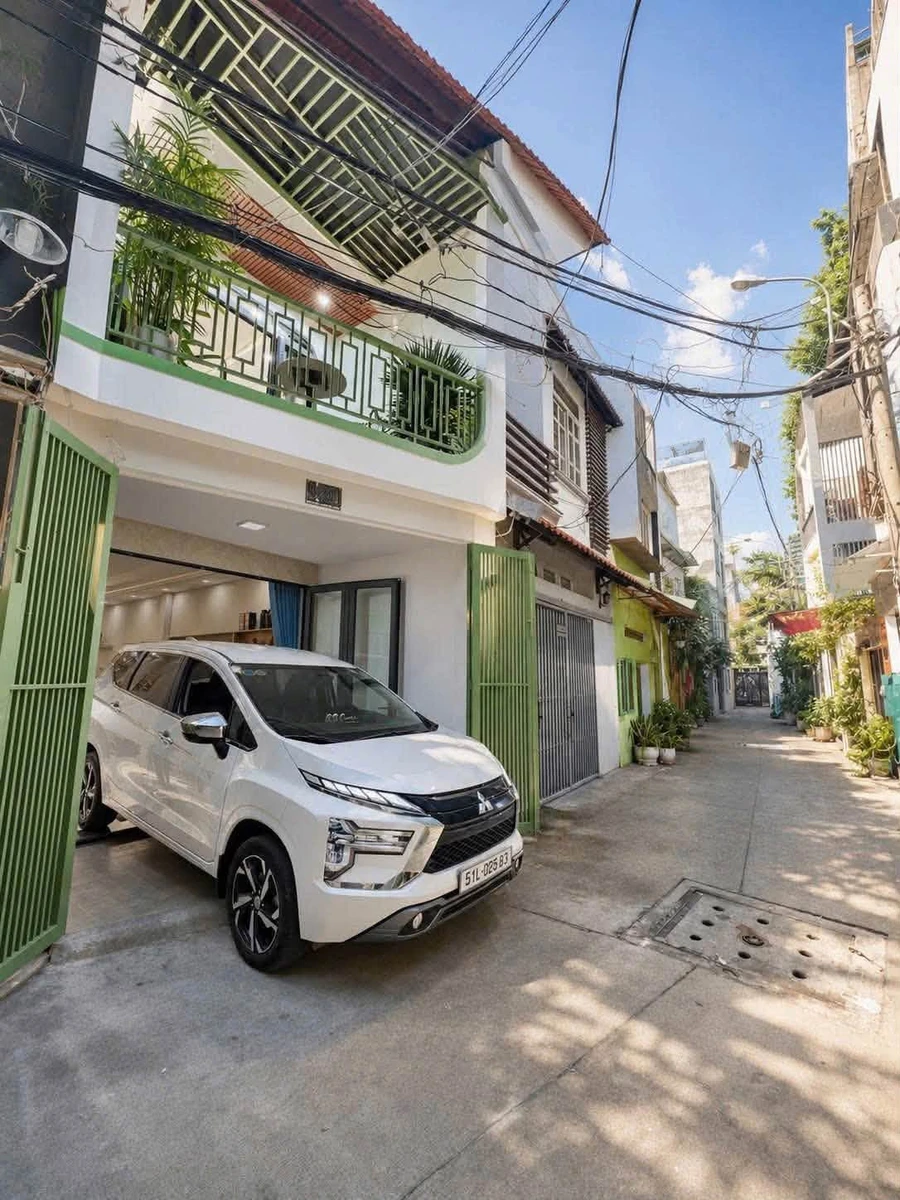 Bán nhà phố 4PN, 75.8m2 đường Nguyễn Kiệm, Phú Nhuận 10.9 tỷ - Ảnh thu nhỏ 2