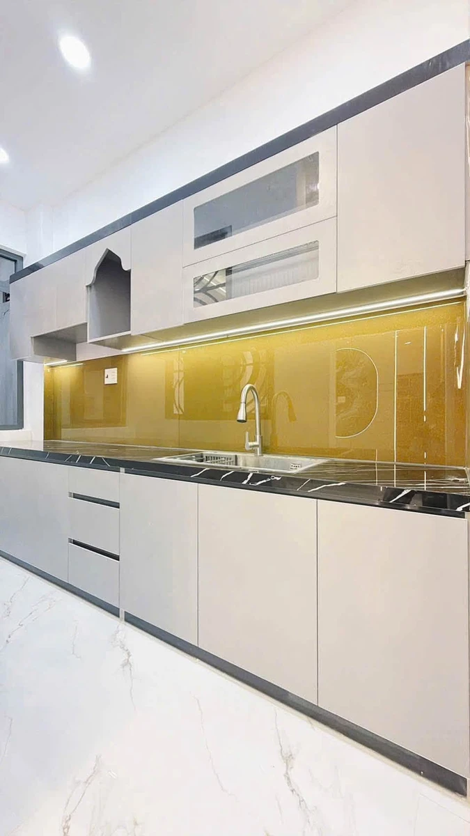 Bán nhà hẻm Tôn Đản Quận 4, 1 trệt 1 lầu, 3PN, 42,5m² sổ, giá 4,89 tỷ - Ảnh thu nhỏ 3