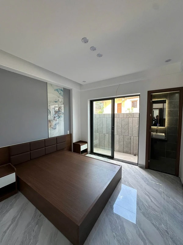 Bán nhà 2 tầng sân vườn 102.9m2 Vũ Ngọc Phan Huế
