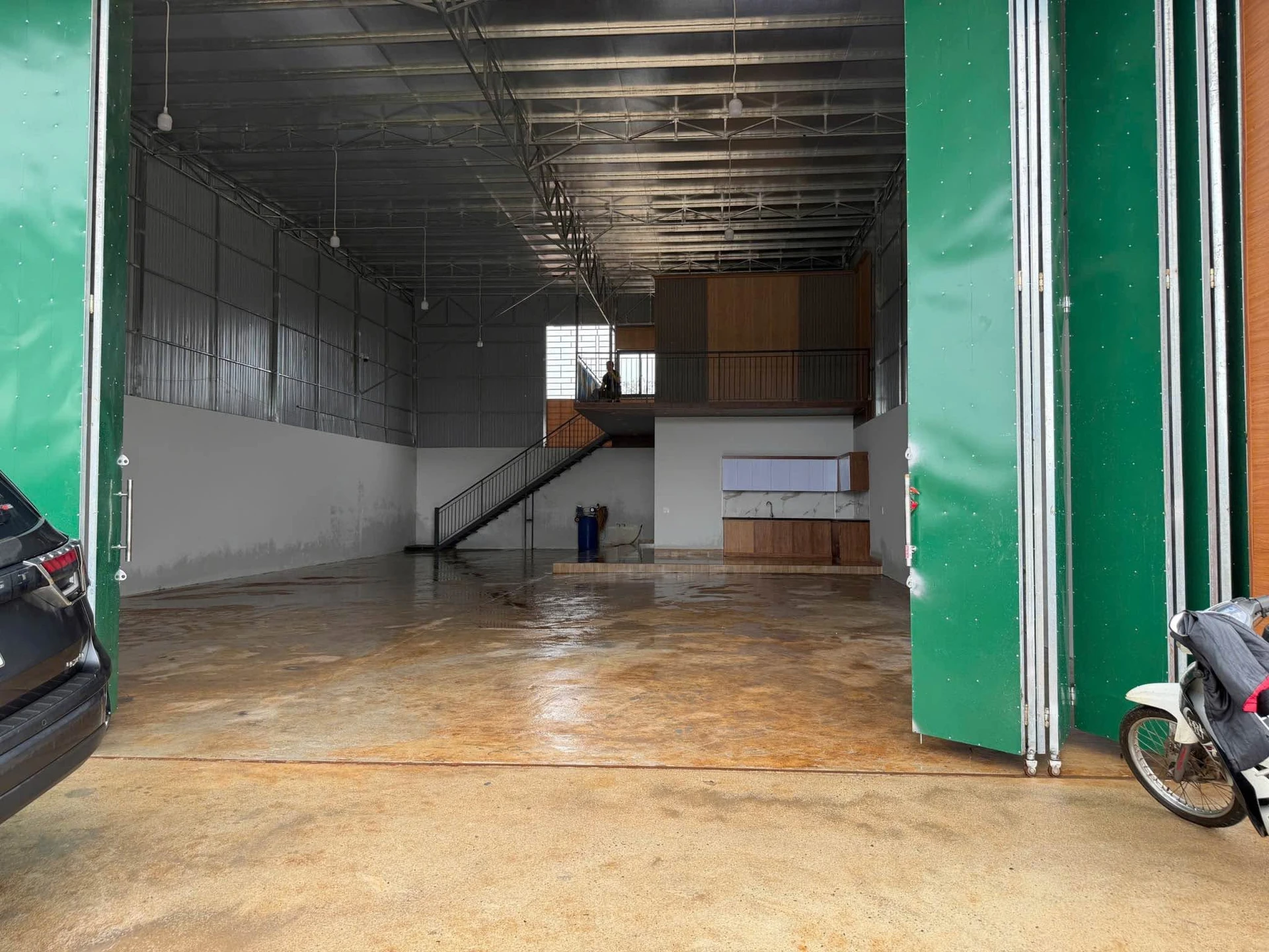 Bán nhà kết hợp kho 285m² 1 tỷ 750 triệu Trường Sơn Gia Lai - Ảnh 1