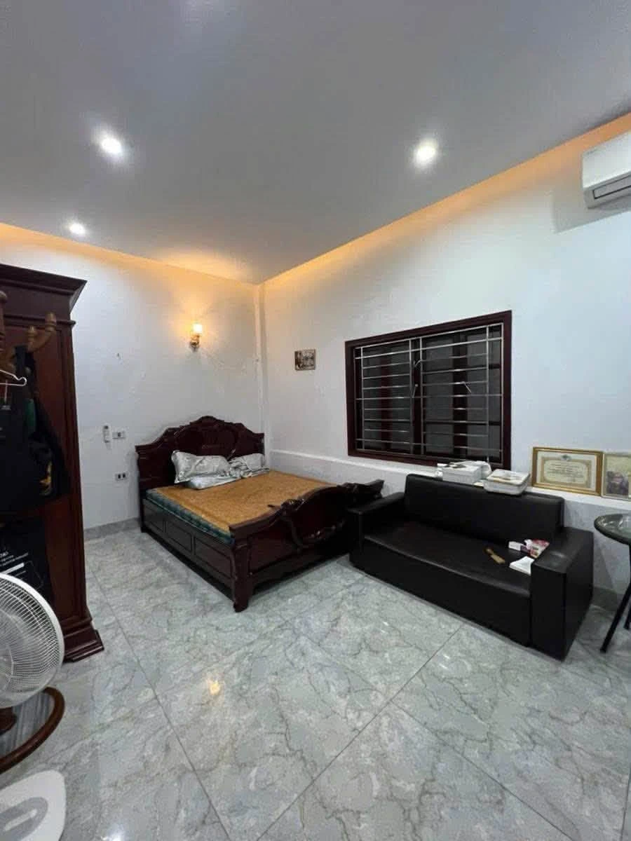 Bán nhà 4 tầng 4 phòng ngủ 57m2 Ngọc Lâm Quận 12 - Ảnh thu nhỏ 2