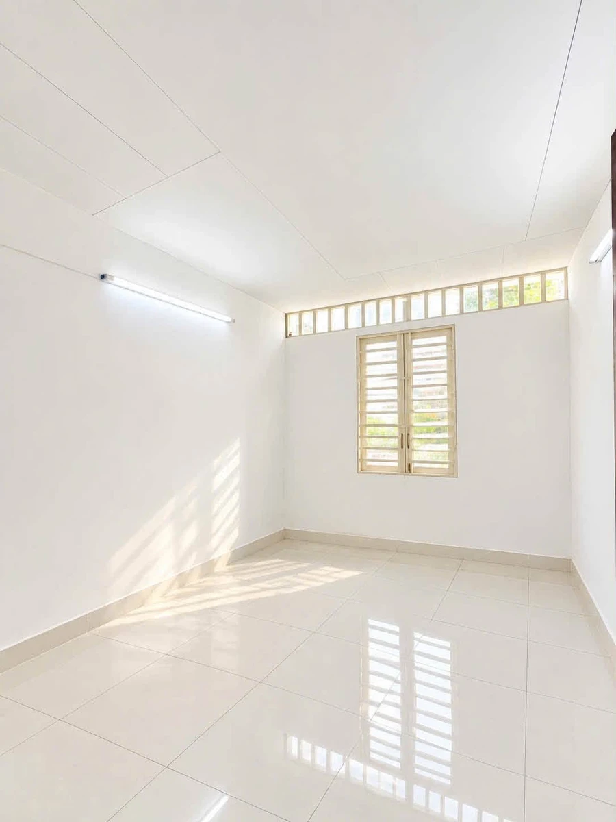 Bán nhà phố 35m² 3 tầng 3PN Tô Hiến Thành Quận 10 - Ảnh thu nhỏ 2