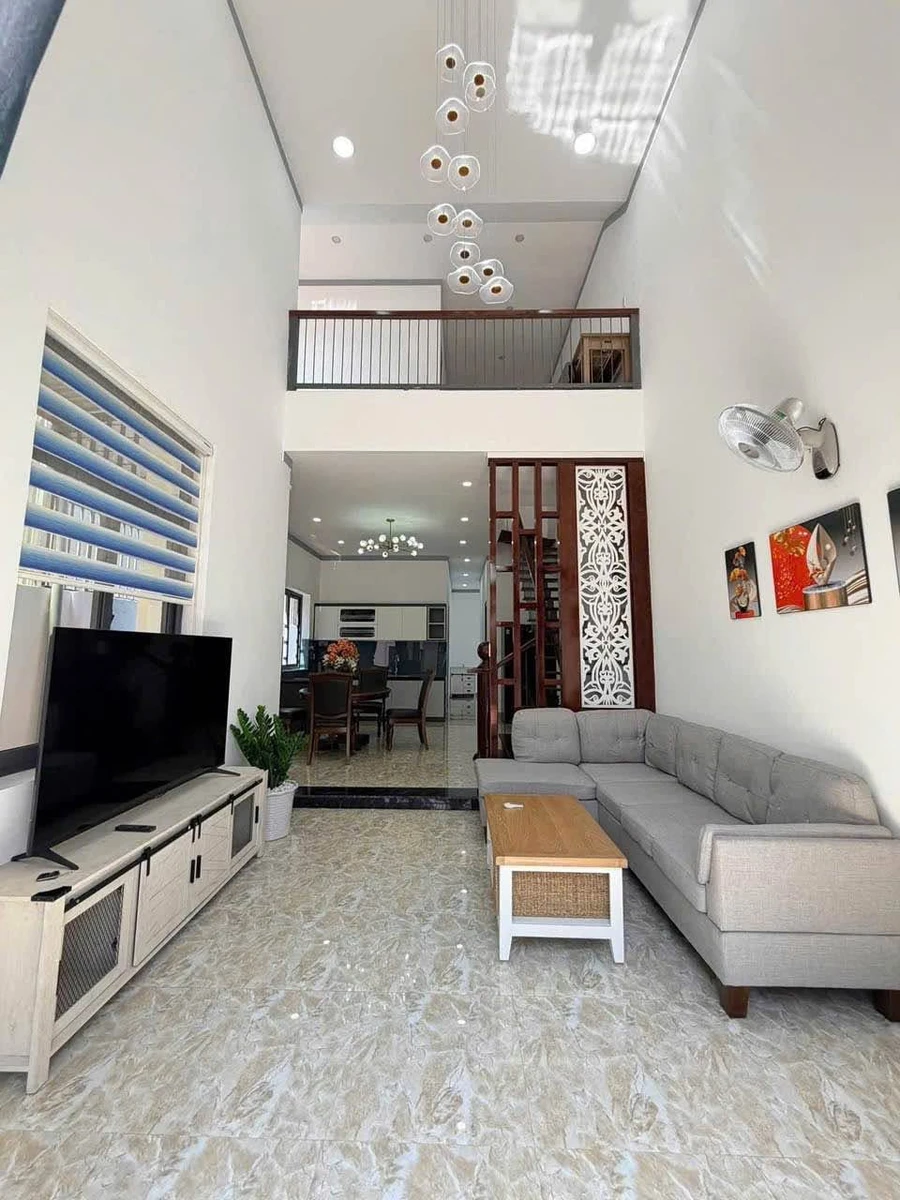 Bán nhà kiên cố 1 trệt 1 lửng 6x25m hẻm Y Wang gần Đại học Tây Nguyên giá 3,1 tỷ - Ảnh thu nhỏ 5