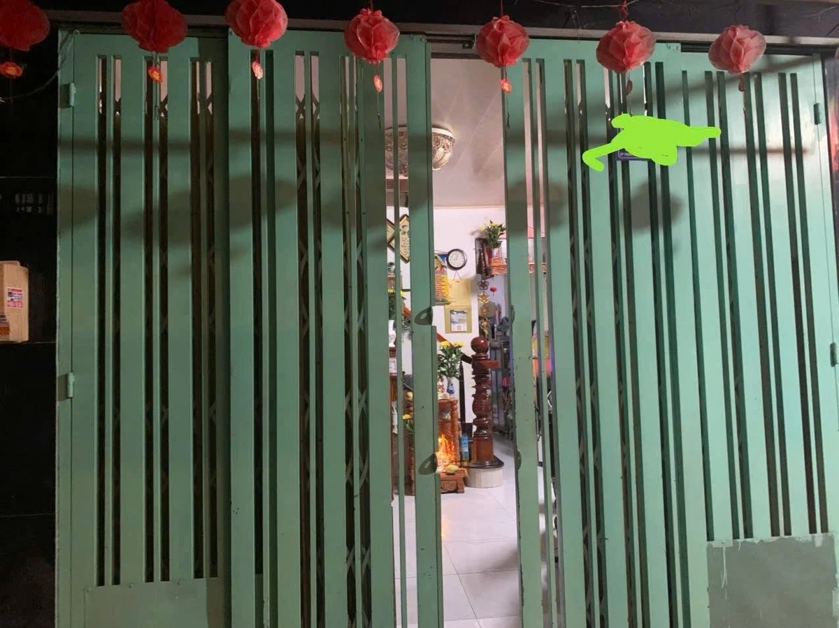 Bán nhà hẻm xe hơi 4x11m, 4 phòng ngủ, giá 1,5 tỷ tại Trung Đông 7 - Ảnh 1