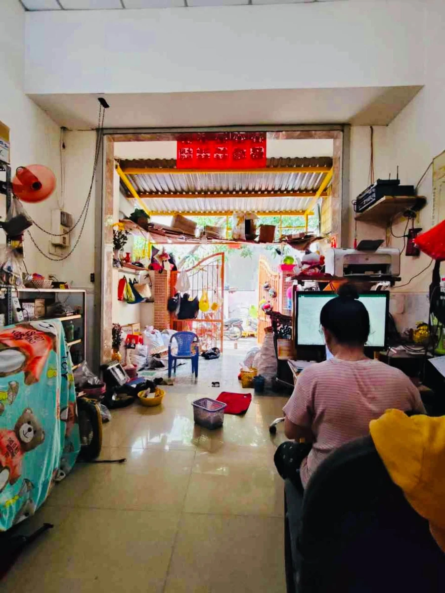 Bán nhà cấp 4 hẻm xe hơi 80m2, 2PN, giáp Aeon Mall, Bình Tân giá 5 tỷ - Ảnh thu nhỏ 3