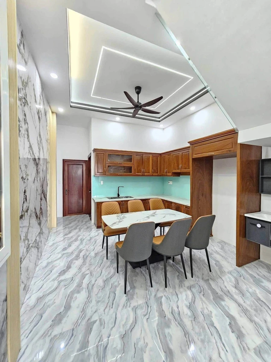 Bán nhà 1 trệt 2 lầu 72m² Phường Dĩ An 5,4 tỷ - Ảnh thu nhỏ 5