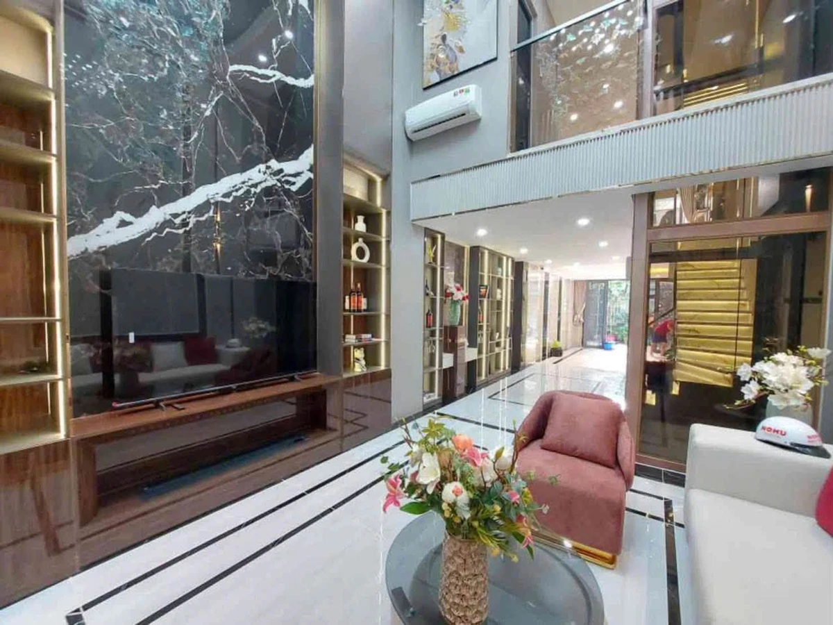 Bán nhà hẻm ô tô 5 tầng có thang máy 68m2 gần Lê Văn Thọ, Gò Vấp, giá nhỉnh 12 tỷ - Ảnh thu nhỏ 2