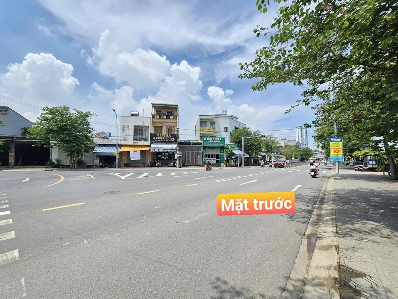 Bán đất mặt tiền Hoàng Hoa Thám Dĩ An 110,7m² 8 tỷ