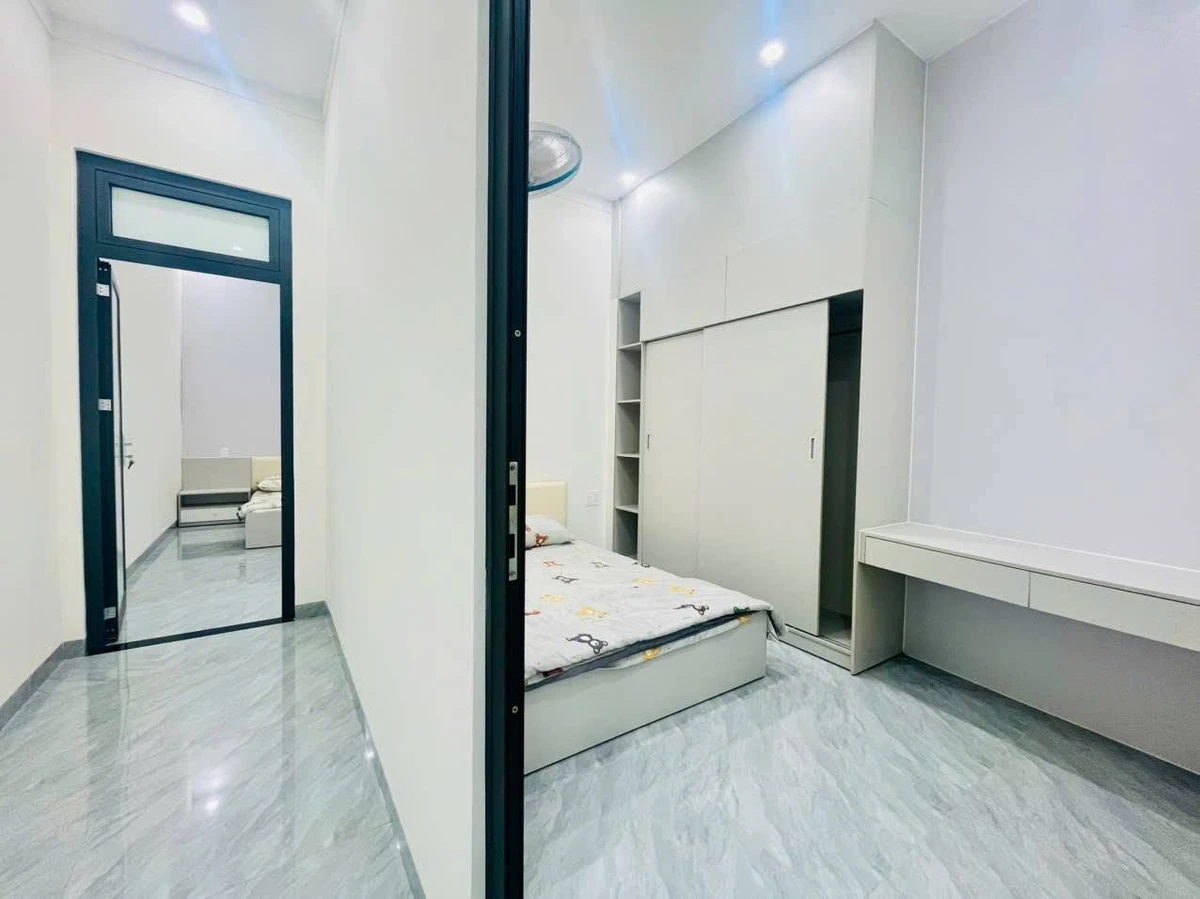 Bán nhà 3 tầng mặt tiền Hùng Vương 180m², Quận 5 - Ảnh thu nhỏ 4