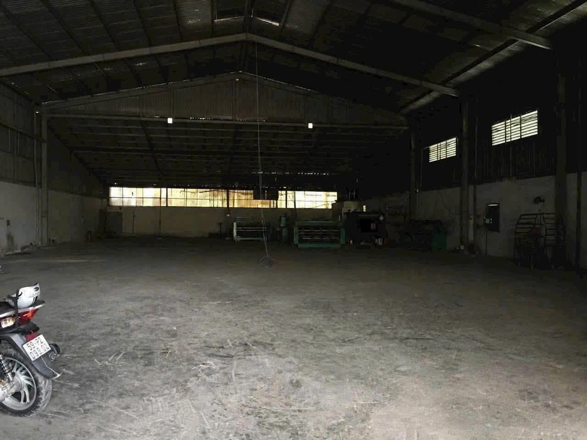 Bán xưởng 1.400m² mặt tiền Thanh Niên Bình Chánh - Ảnh thu nhỏ 2