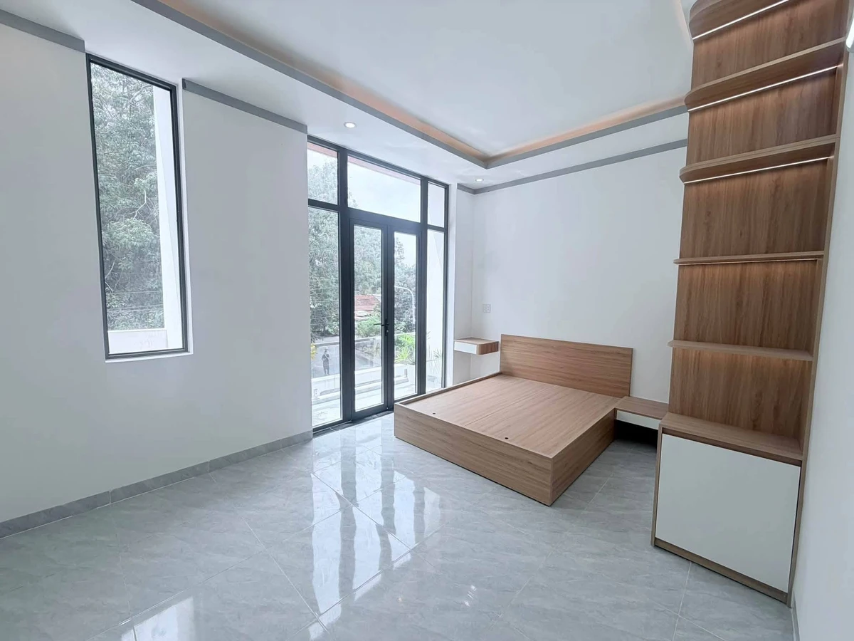 Bán nhà 1 trệt 1 lầu 100m² gần KCN Vsip 2, 2 tỷ 350 triệu - Ảnh thu nhỏ 3