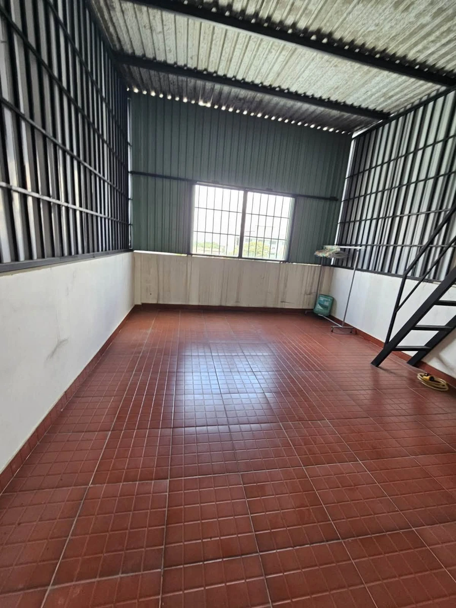 Bán nhà mặt tiền Thới An 13, 4 tầng, 97m2, 5PN, Quận 12, giá 9,4 tỷ - Ảnh thu nhỏ 2