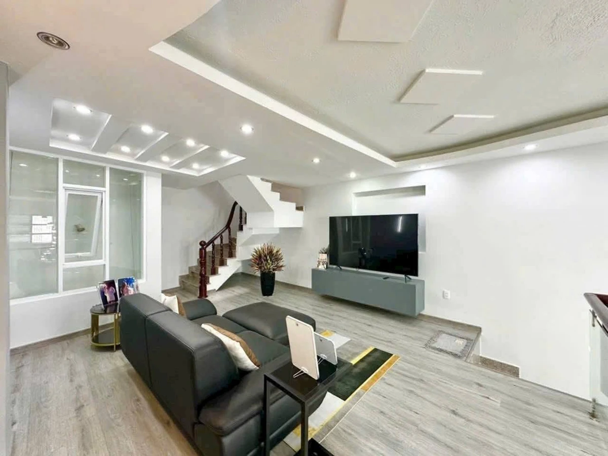 Bán nhà 1 trệt 3 lầu có thang máy 79.5m² Vũng Tàu 8.3 tỷ - Ảnh thu nhỏ 2