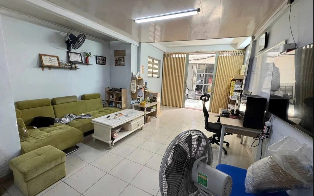 Bán nhà phố Quận 10, 45m², 2PN, 6,7 tỷ, gần mặt tiền - Ảnh thu nhỏ 2